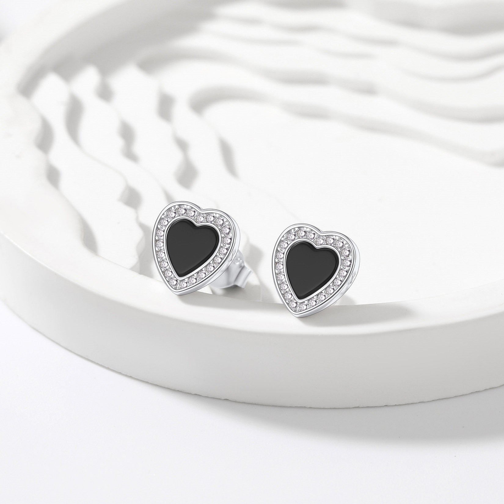925 Sterling Silver Heart Black Onyx Stud