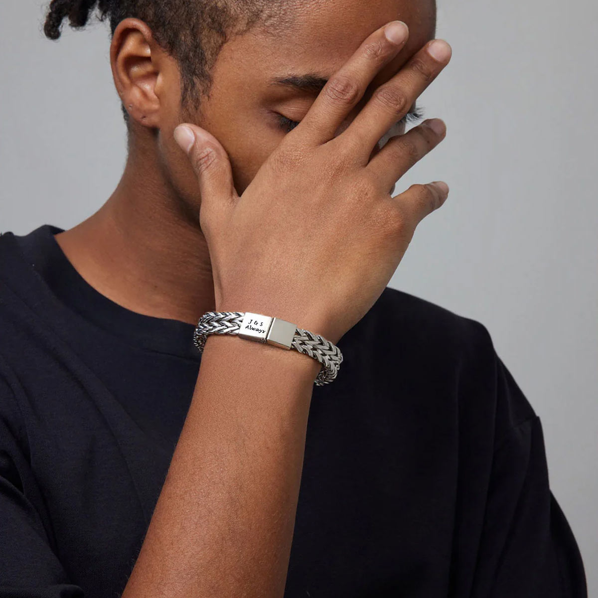 A Man Personalized 10mm Franco Curb Chain Bracelet