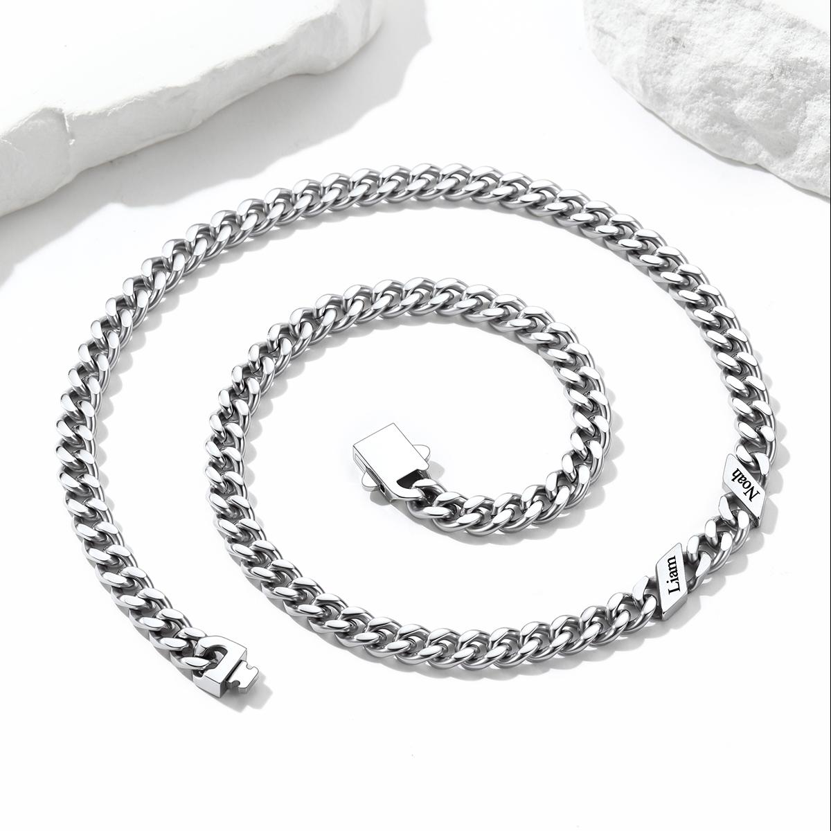 Collar con cruz cubana personalizada con nombre del 1 al 6