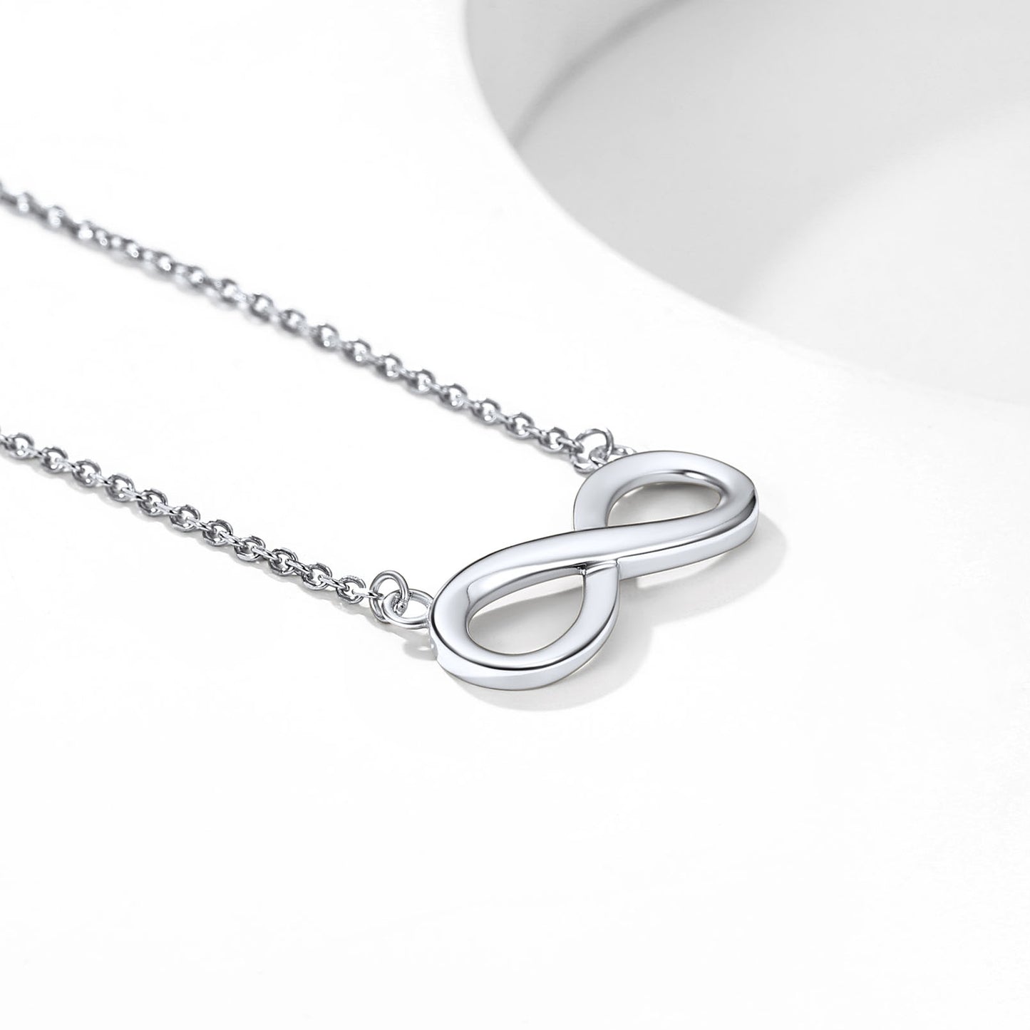 Collier infini en argent sterling avec pierre de naissance en forme de cœur