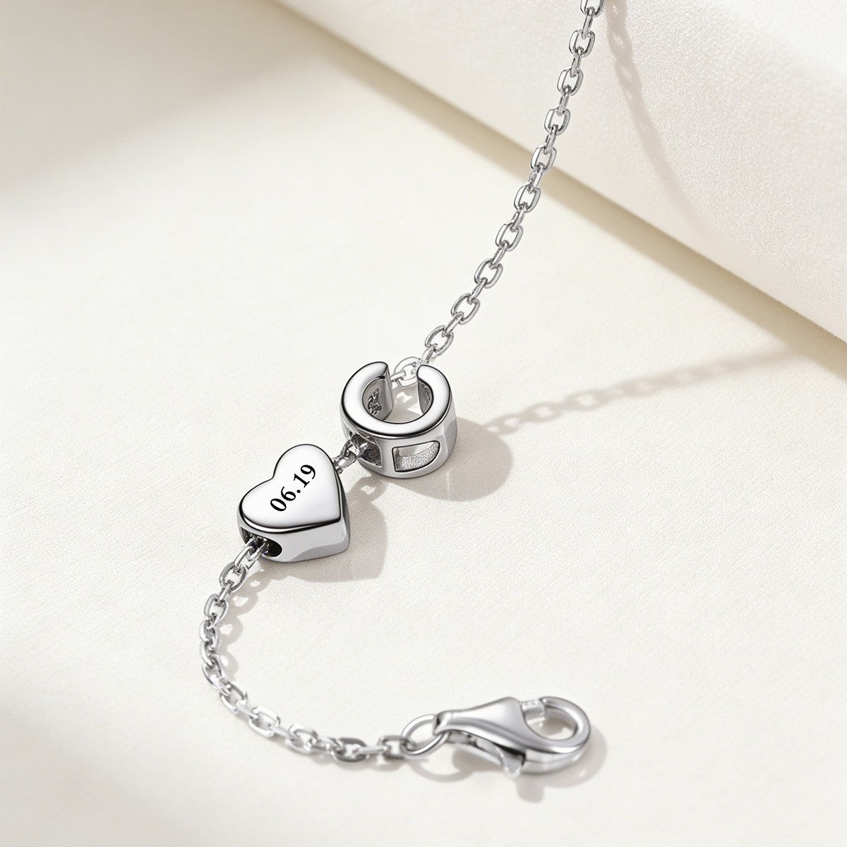 Custom Heart Initial Bracelet in 925 Sterling Silver