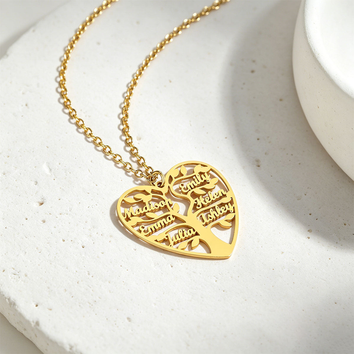 Family Tree of Life Heart Necklace with 1-8 Names in Gold Plated