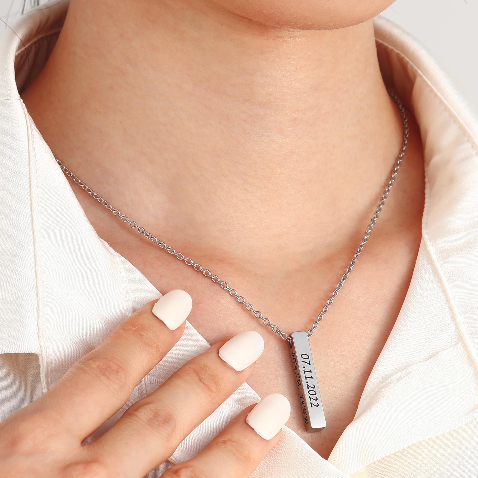 Engraved Vertical Pillar Bar Necklace