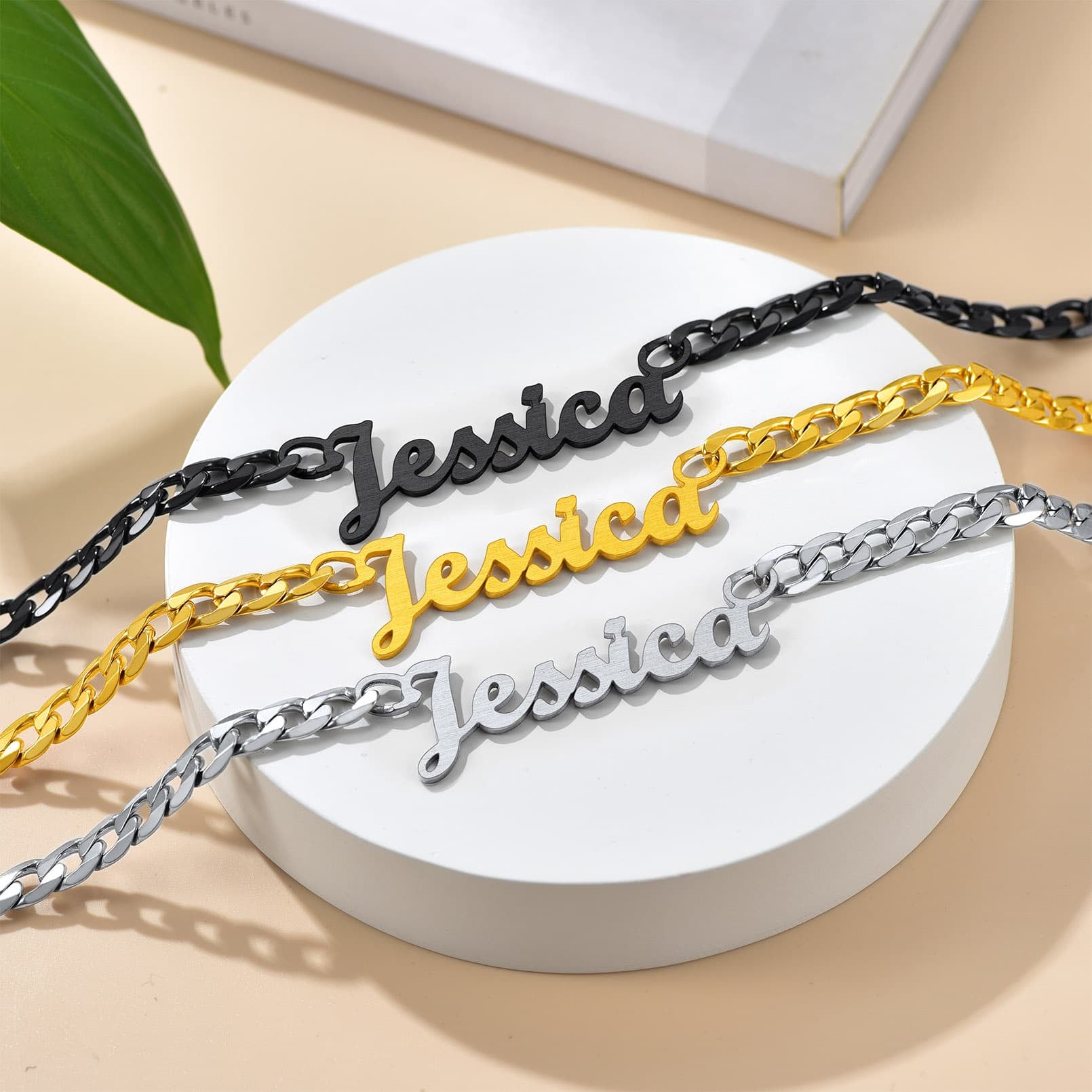 Nameplate Choker with Curb Chains