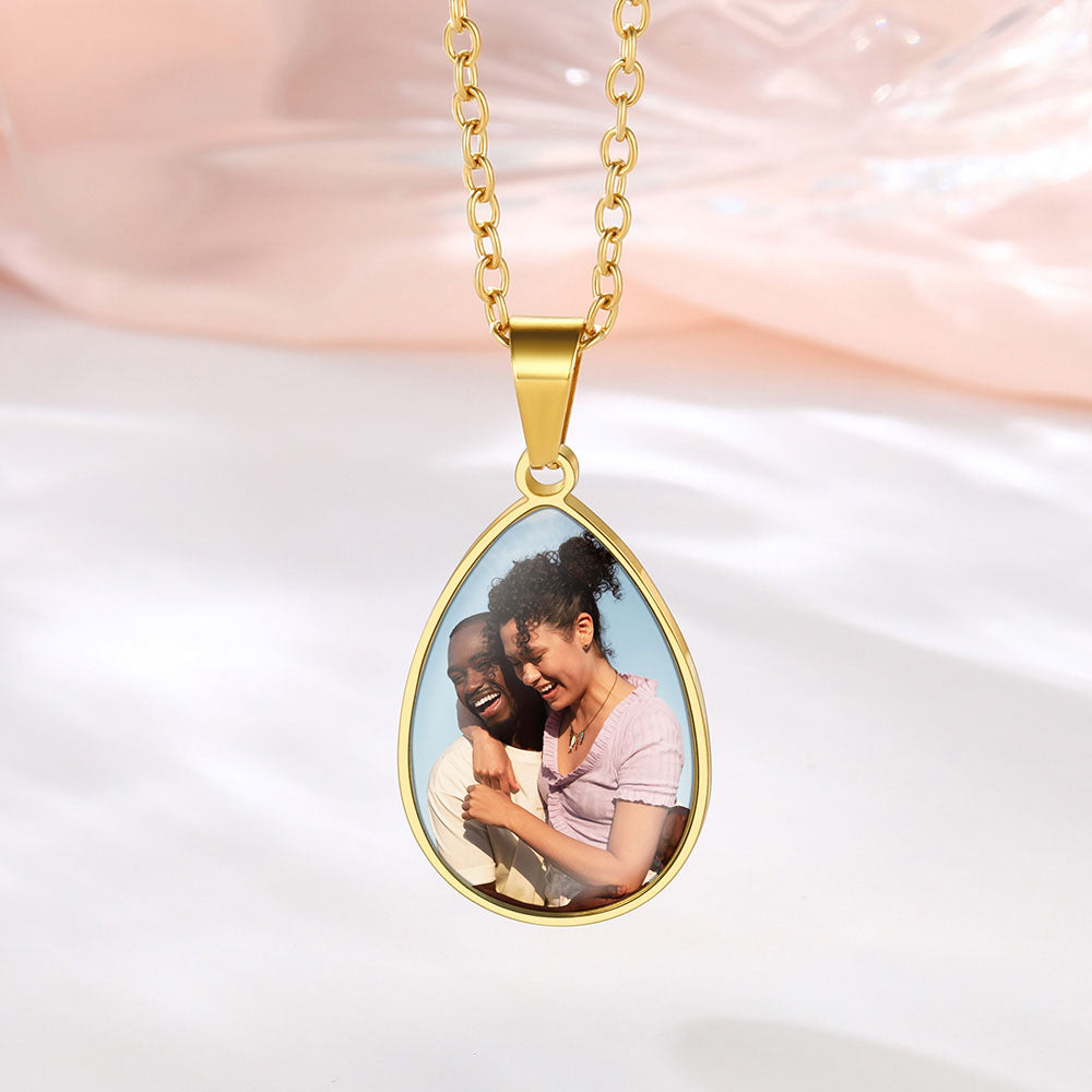 Personalized Teardrop Picture Necklaces Gold