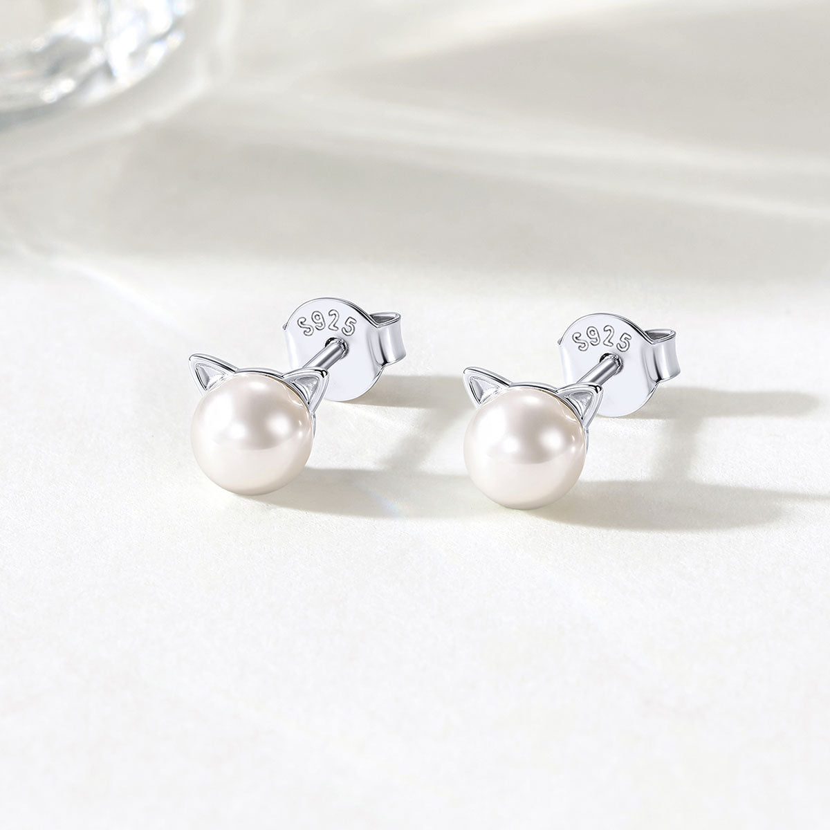 Womens 925 Silver Cat Pearl  Stud Earrings 