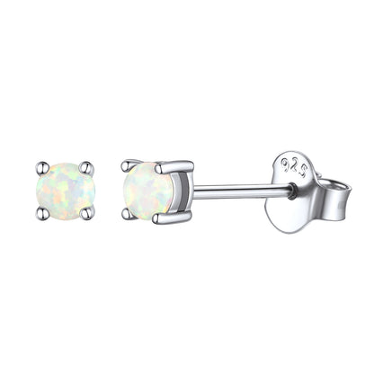 Boucles d'oreilles à tige en opale ronde classique en argent sterling