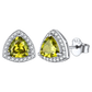 Boucles d'oreilles à tige en argent sterling avec pierre de naissance et halo triangulaire